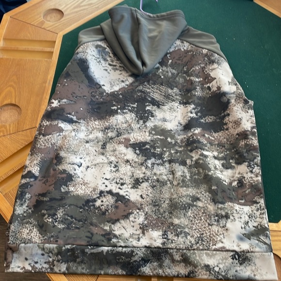 ⭐️⬇️ Cabelas Men’s Camouflage Sweatshirt/Hoodie - Picture 10 of 13